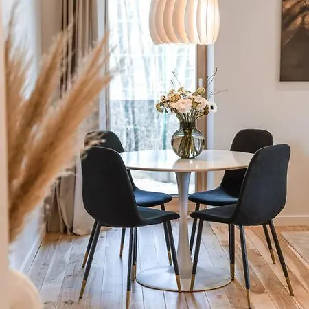 Apartment Stadium Minutes Away Cute Apartament With Patio And Free Parking *