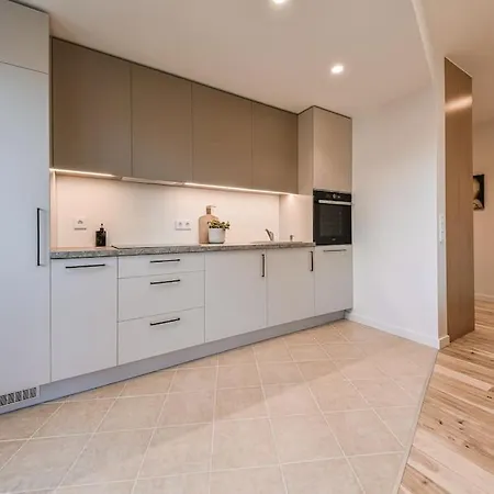Stadium Minutes Away Cute Apartament With Patio And Free Parking * Kaunas